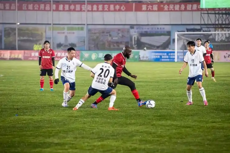 欧洲联赛：法兰克福 VS 勒沃库森